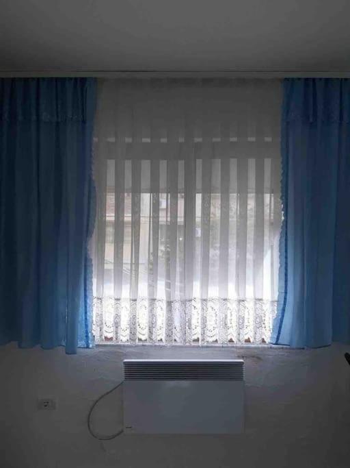 Communist Style Room Shkoder Luaran gambar