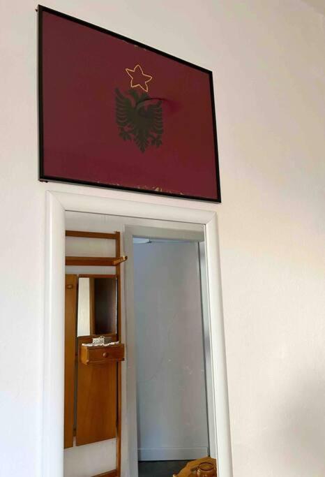 Communist Style Room Shkoder Luaran gambar