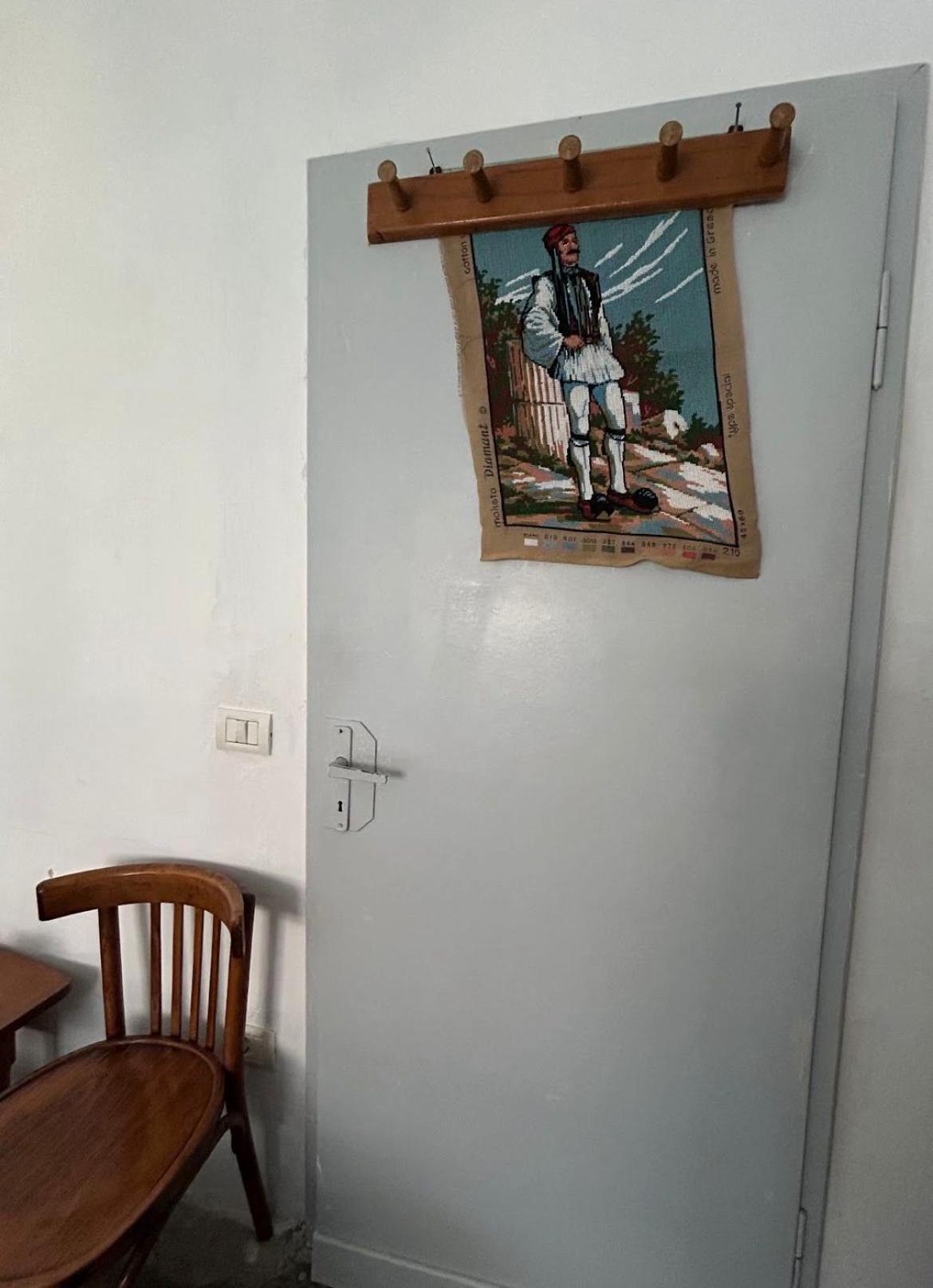 Communist Style Room Shkoder Luaran gambar